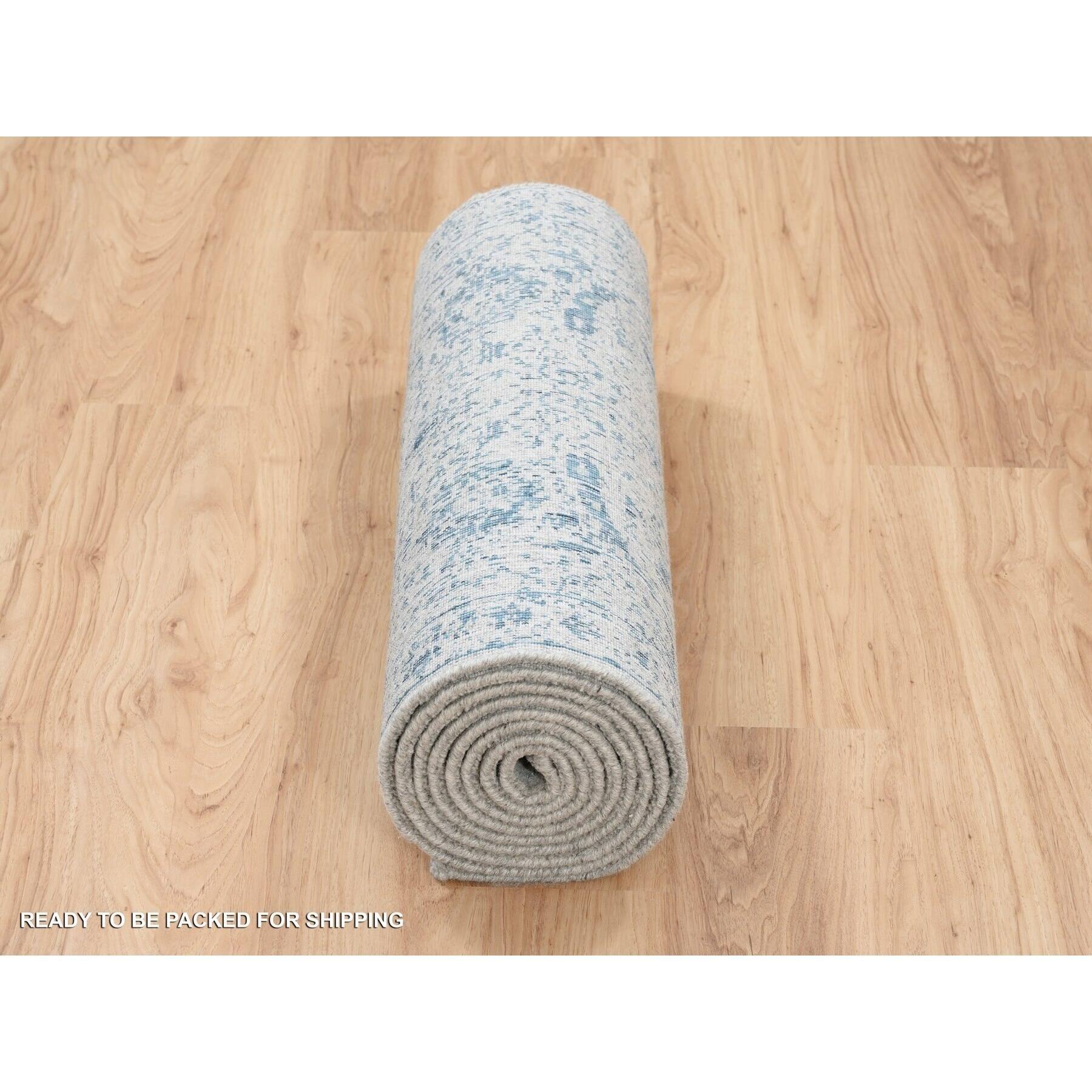 Shahbanu Rugs Fine Jacquard with Sickle Leaf Design Wool and Plant